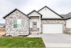 featured image of 156 W Douglass Dr