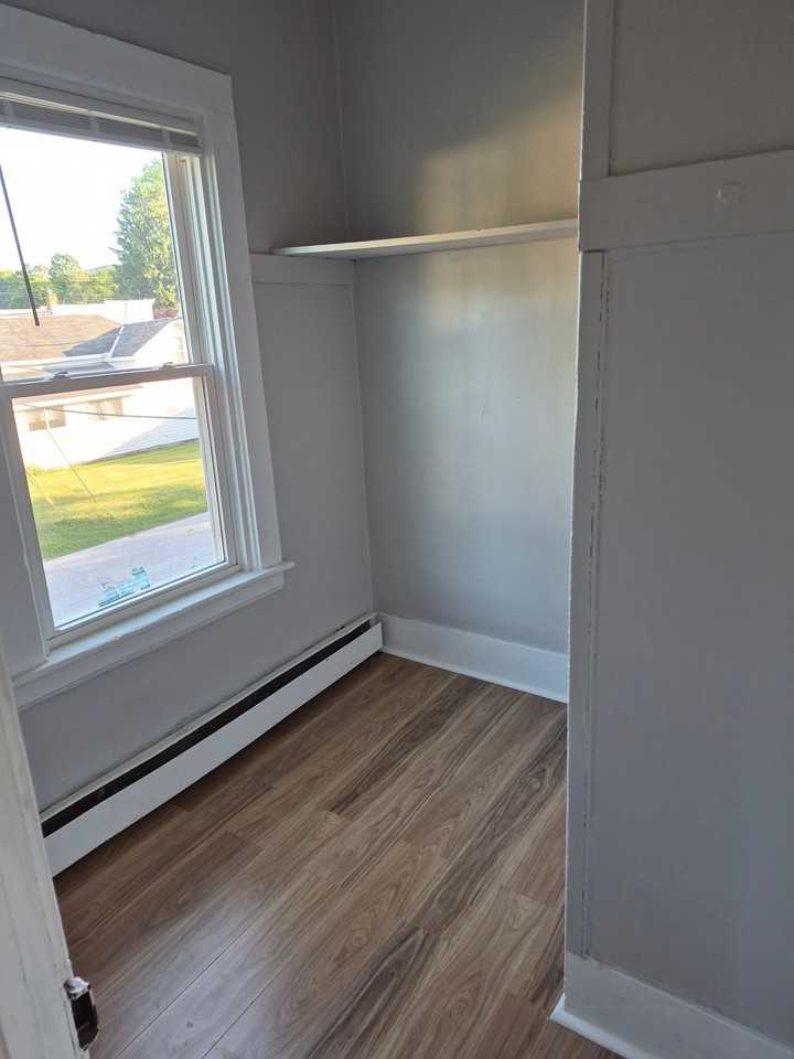 47 Hoosick St #2 - Photo 6 of 8