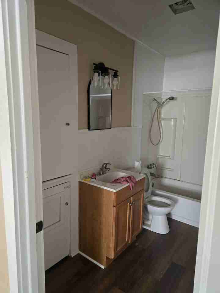 812 N 5th St - Photo 2 of 7