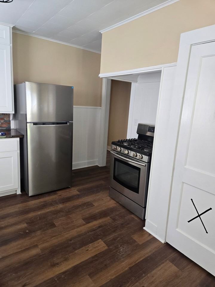 812 N 5th St - Photo 6 of 7