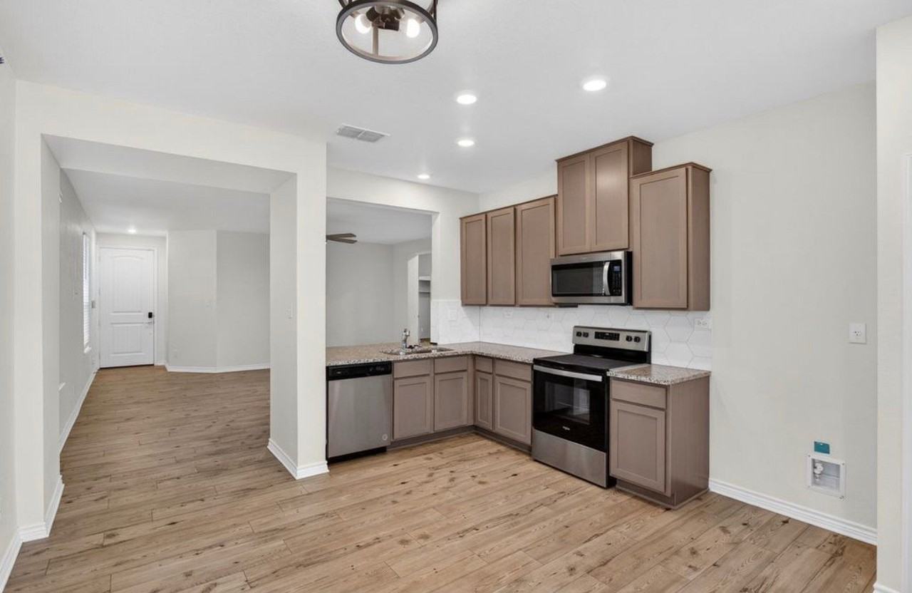 223 W Granite Shores Dr - Photo 3 of 20
