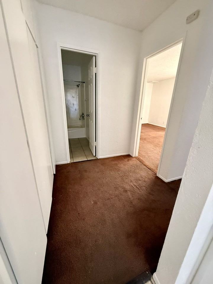 316 E Avenue Q #02 - Photo 3 of 13