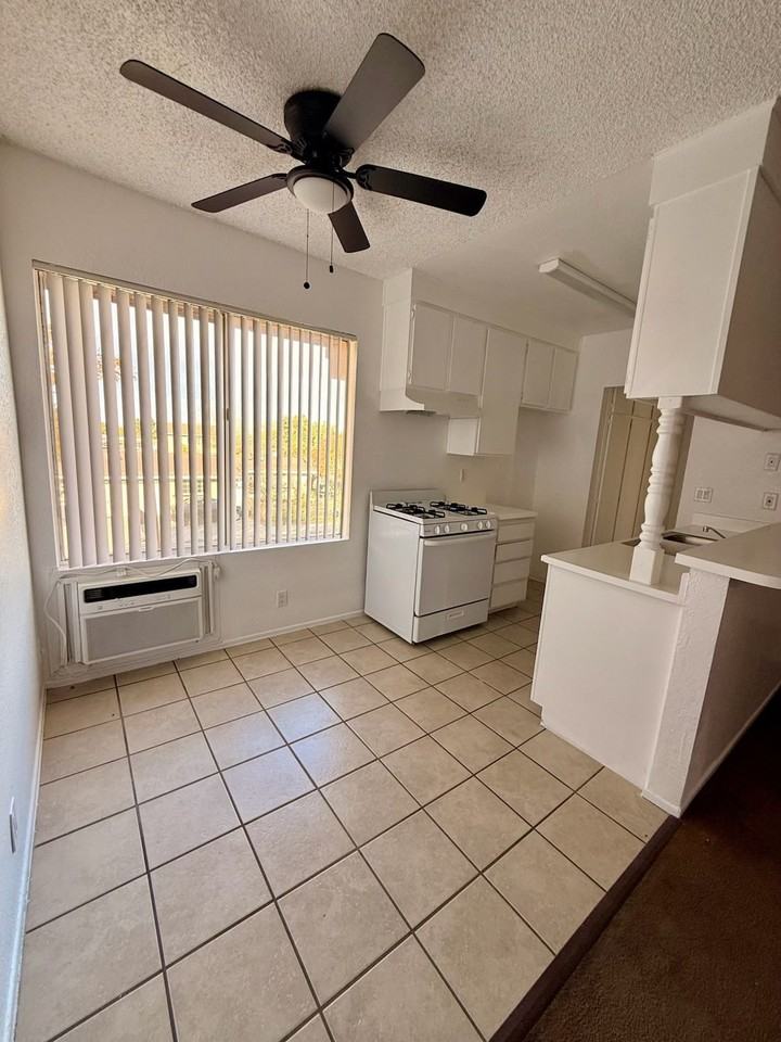 316 E Avenue Q #02 - Photo 5 of 13