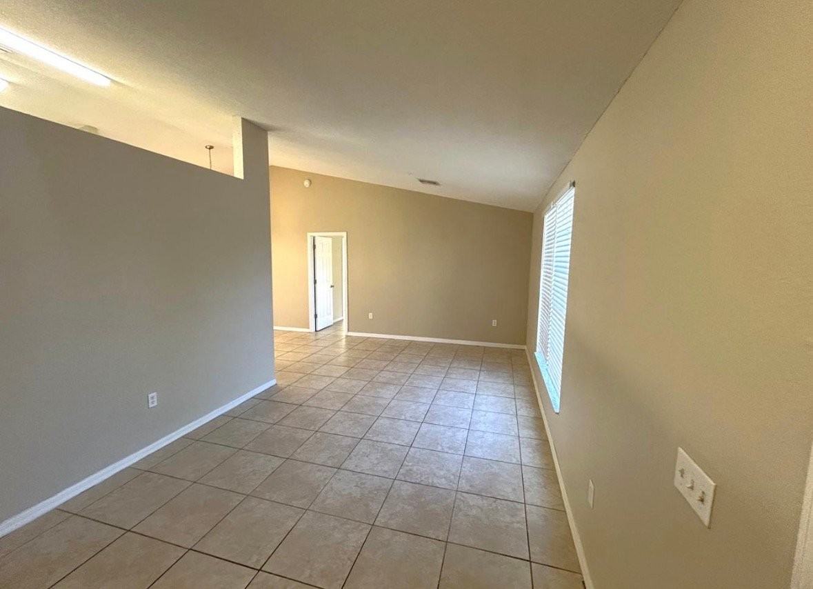 631 Neamathla Dr - Photo 2 of 8