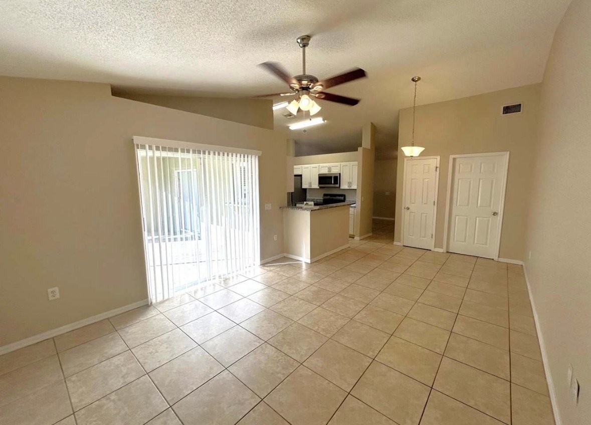631 Neamathla Dr - Photo 3 of 8