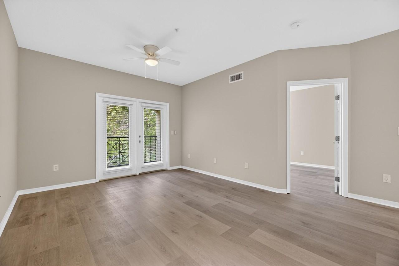 1910 E Palm Ave #11306 - Photo 2 of 18