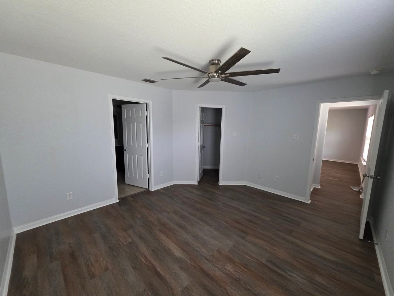 6519 Luckey Sq - Photo 6 of 7