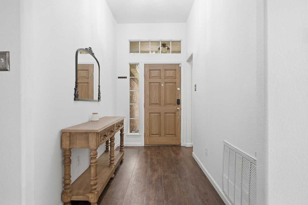 7218 Gingerberry Dr - Photo 3 of 20