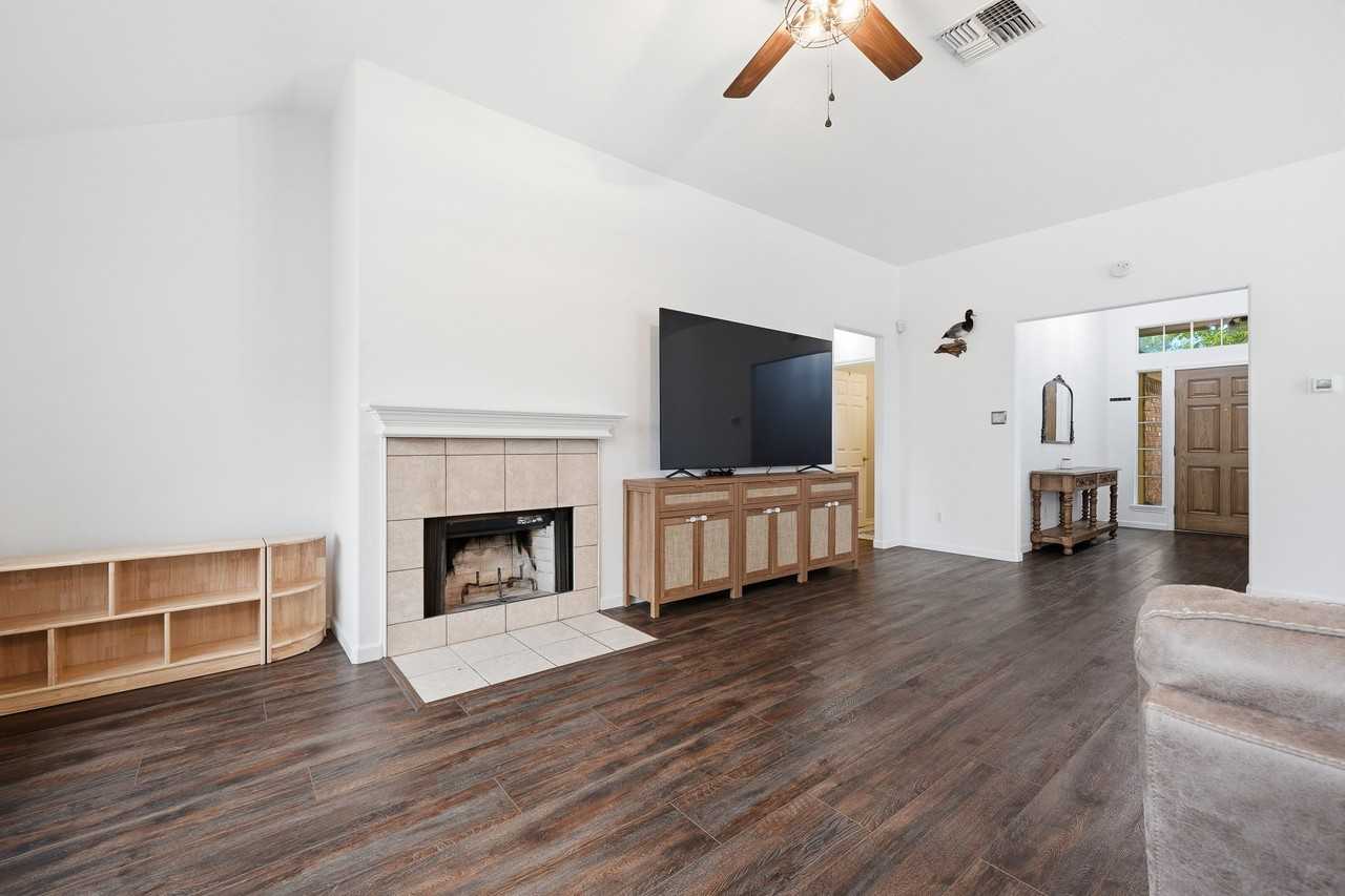 7218 Gingerberry Dr - Photo 5 of 20