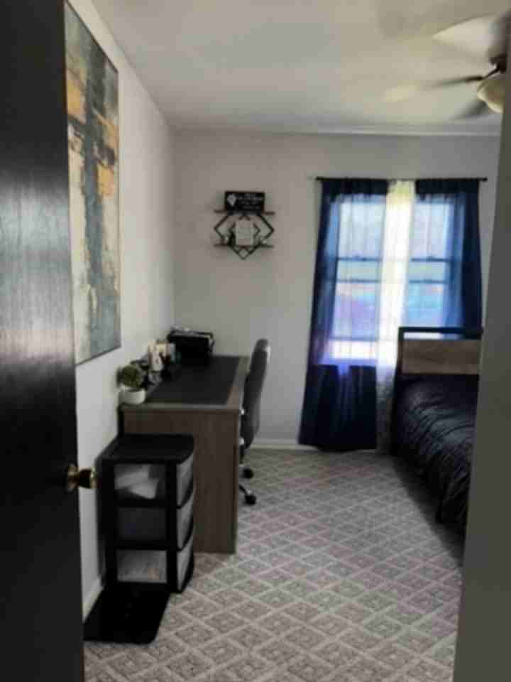 4748 Michelle St - Photo 6 of 10