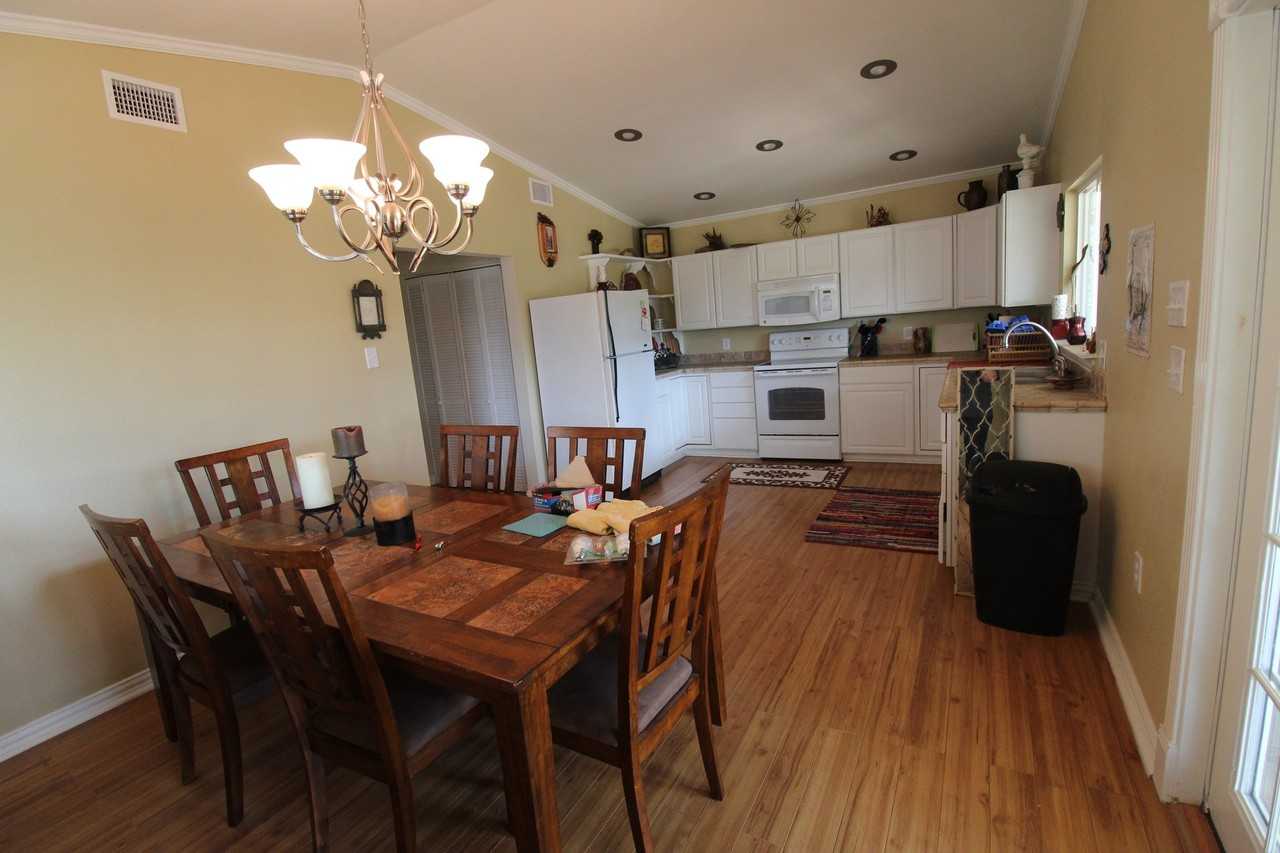 980 Pebble Beach Rd - Photo 4 of 10