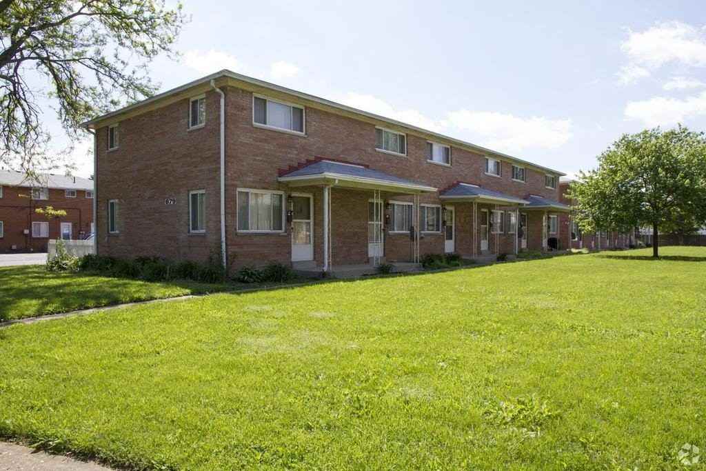 873 N Meadows Ct #2 - Photo 4 of 4
