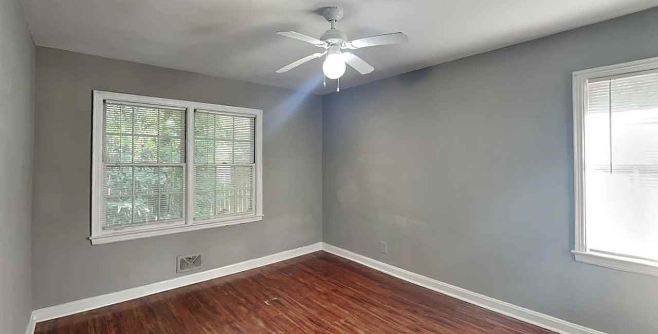 1482 Janice Ct Sw - Photo 5 of 10