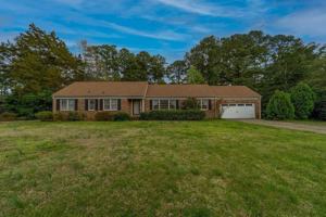 featured image of 4376 Lynnville Cres