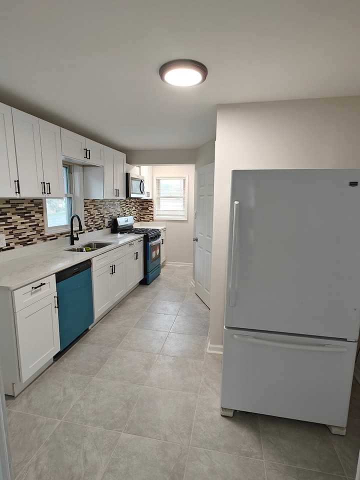 7202 Chestnut Ave - Photo 4 of 20