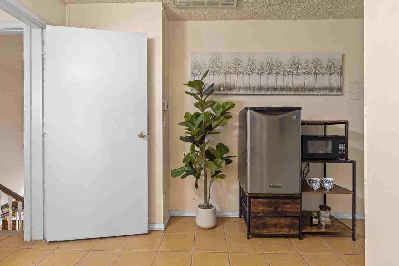 7355 Garden Grove Ave #1 - Photo 5 of 19