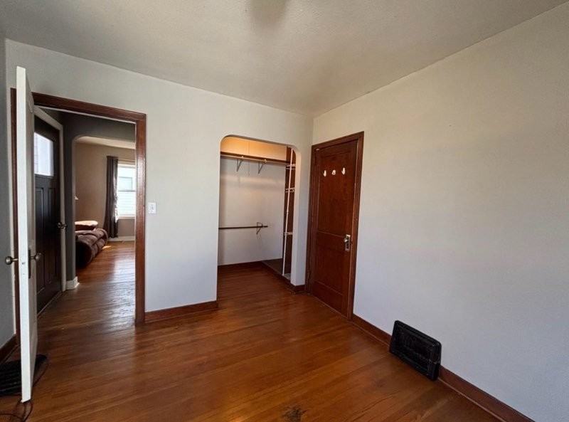 105 Arnold Ave N - Photo 5 of 16