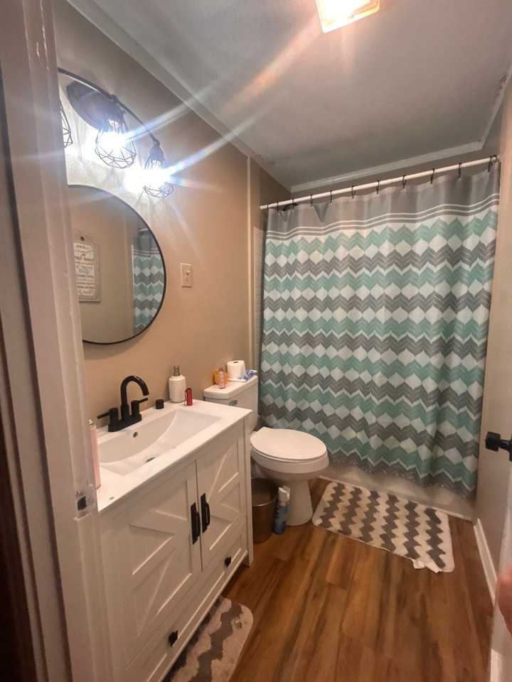 208 Frances Ave - Photo 5 of 10