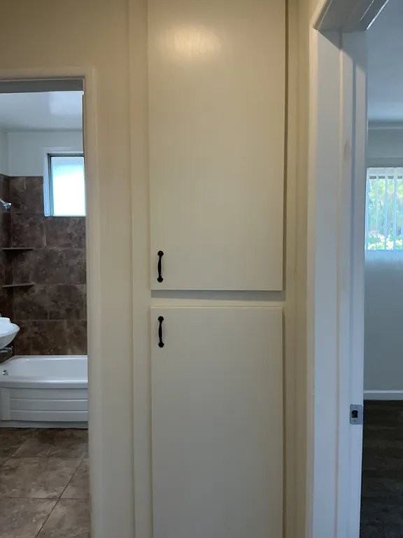 6050 Kingman Ave #8 - Photo 6 of 8