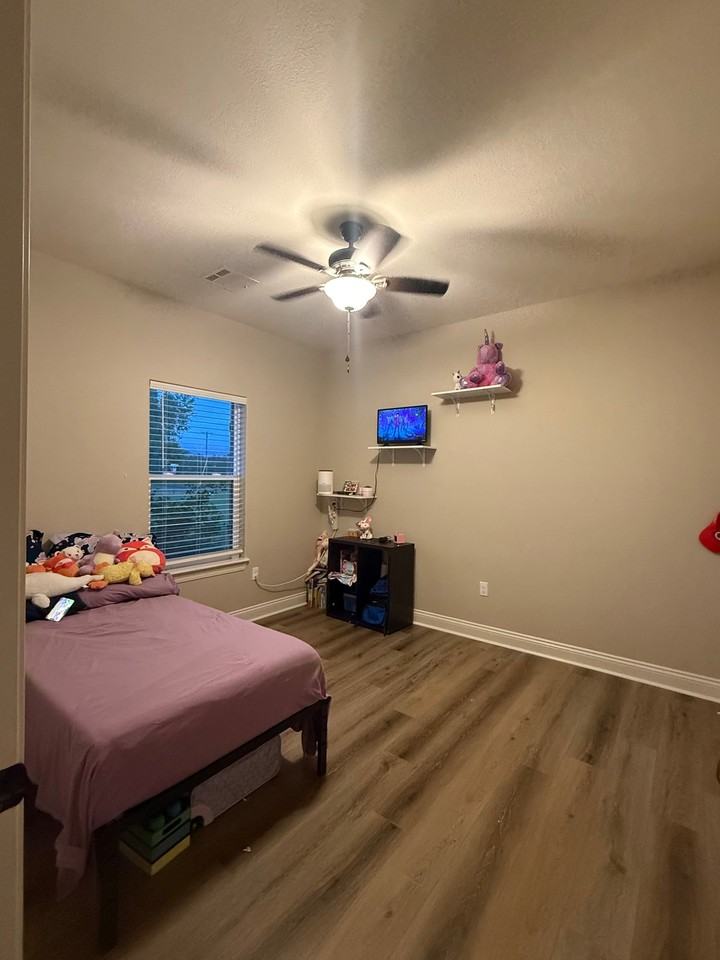 107 Liberty Dr - Photo 7 of 16