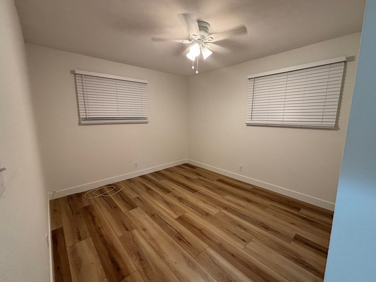 532 S Stewart Dr - Photo 6 of 7