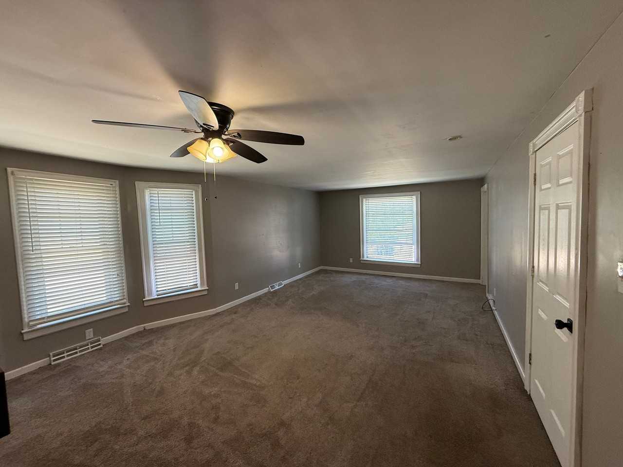 75 Juniata Pl - Photo 2 of 16