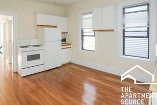 2256 N Southport Ave #4 - Photo 1 of 1