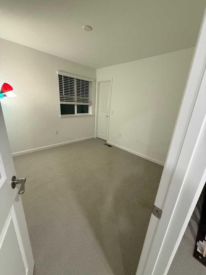 18274 Martinello Dr - Photo 3 of 9