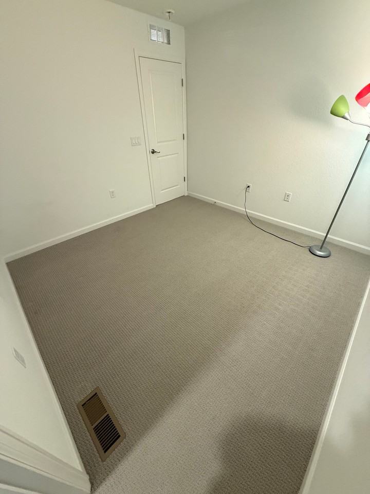 18274 Martinello Dr - Photo 4 of 9