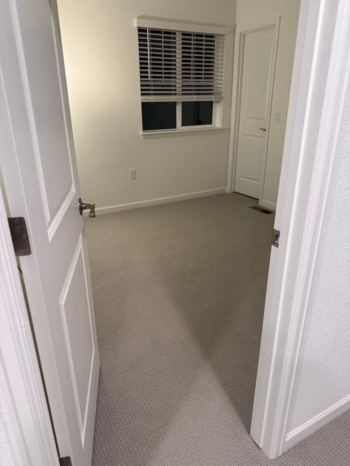 18274 Martinello Dr - Photo 5 of 9