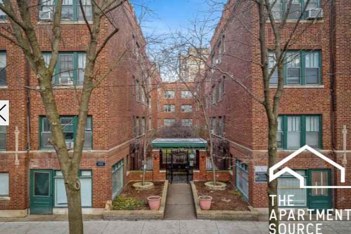 W Arlington Pl #5 - Photo 2 of 6