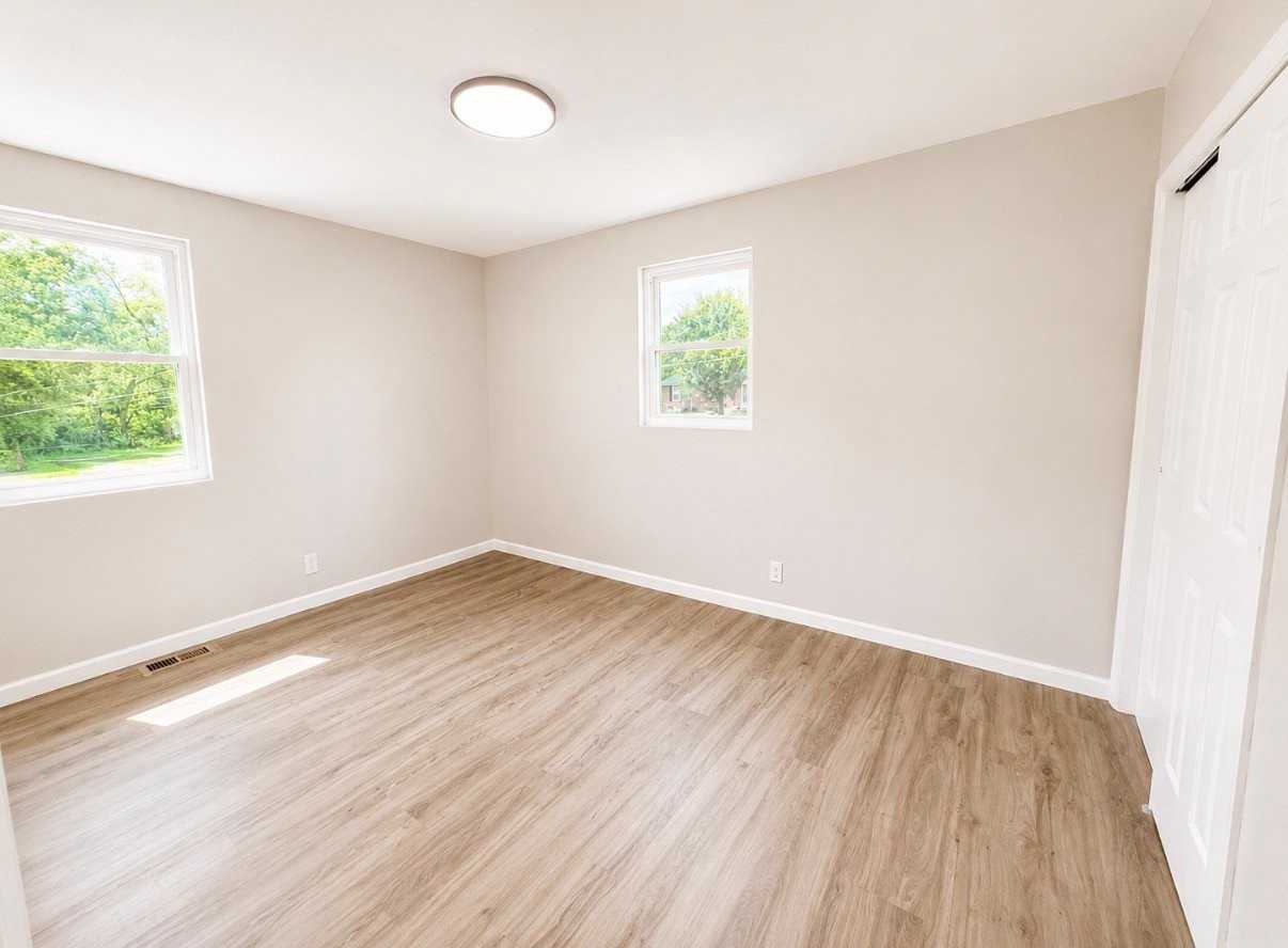 601 Bellevue Rd N - Photo 7 of 12