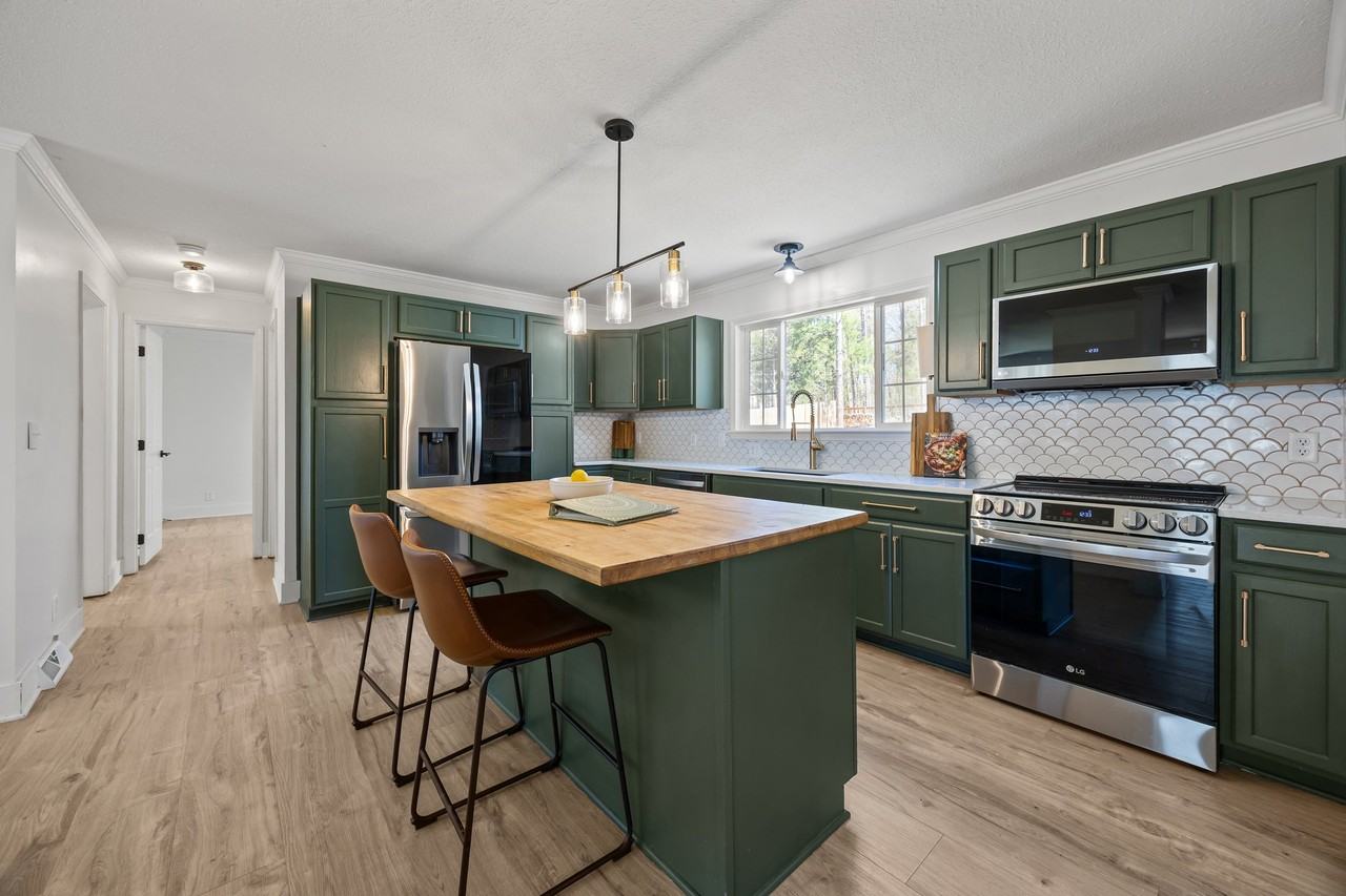 3057 Fountainview Ave - Photo 5 of 43