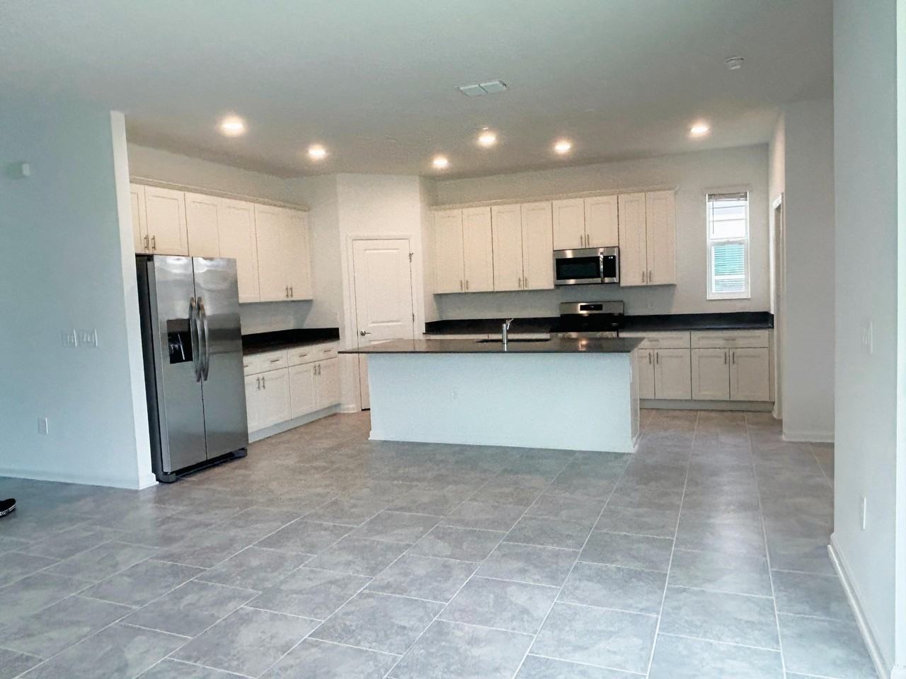 2147 Sweet Honey Ln - Photo 2 of 20