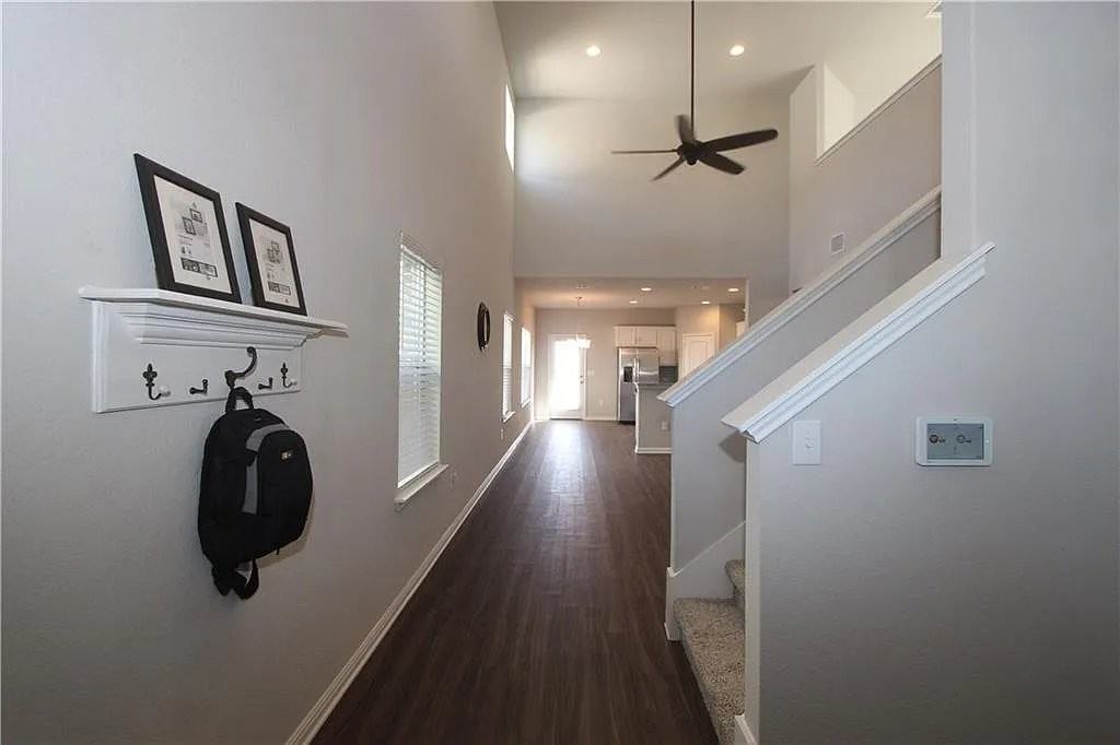 1205 Fairhaven Gtwy - Photo 4 of 13