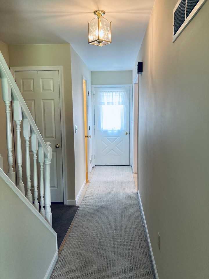 209 W Hamilton Ave - Photo 2 of 4