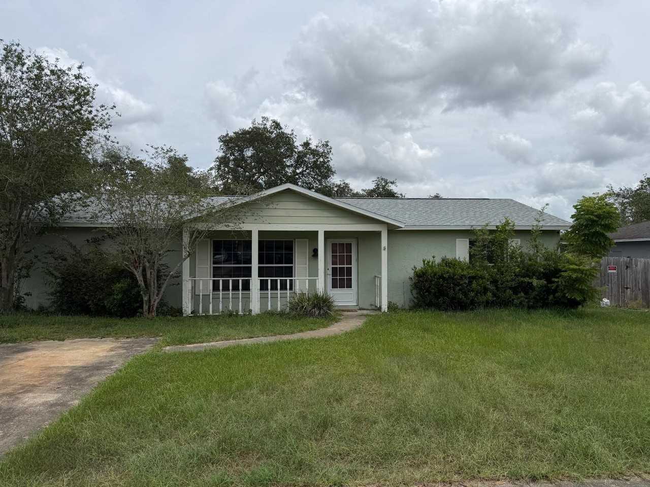 1006 Wyoming Ct - Photo 3 of 20