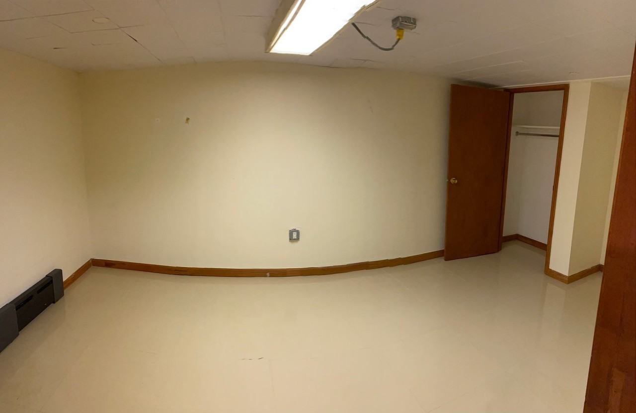141 14 Booth Memorial Ave #1B - Photo 4 of 9