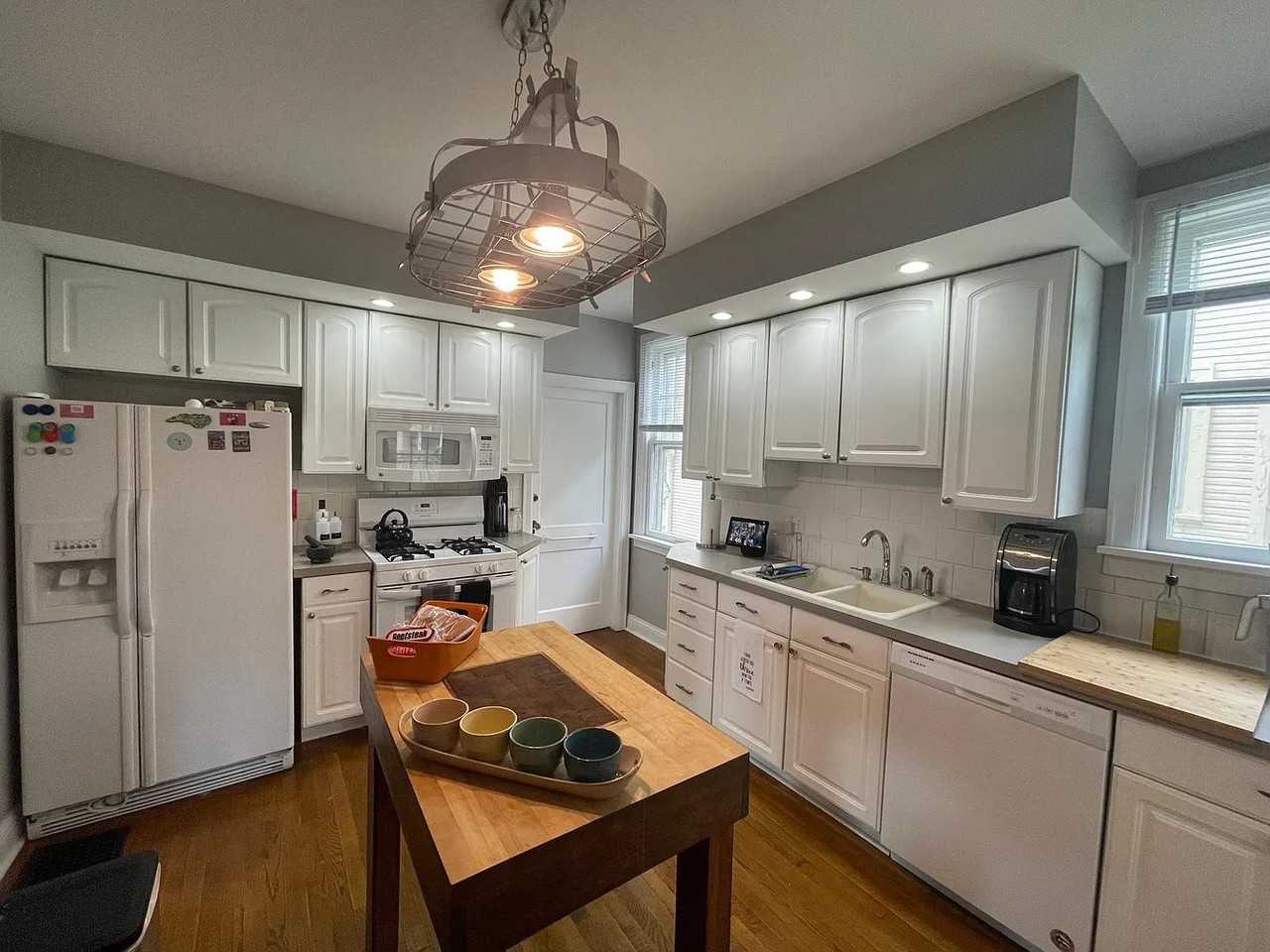1110 S 4th St - Photo 4 of 6