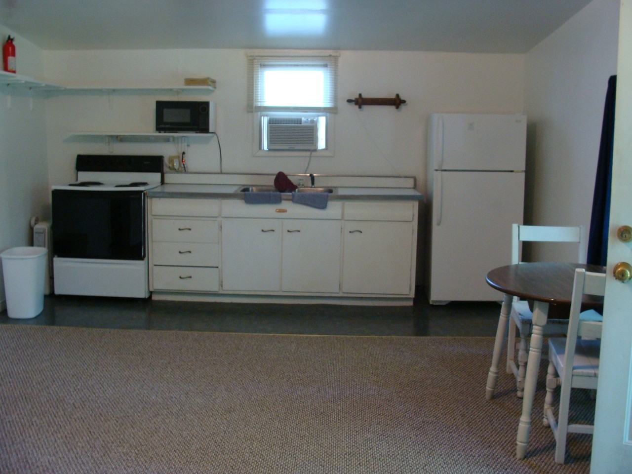824 W Main St #824B - Photo 3 of 10