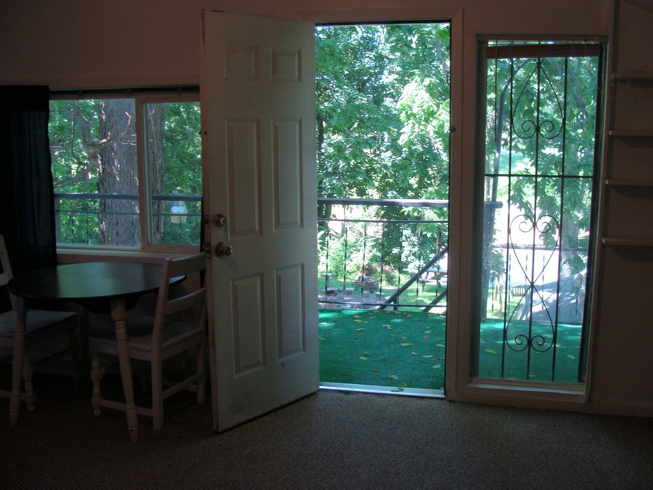824 W Main St #824B - Photo 5 of 10