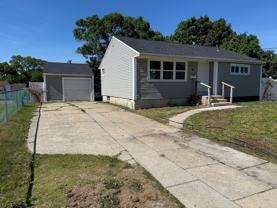 17 Cypress St - Photo 1 of 1