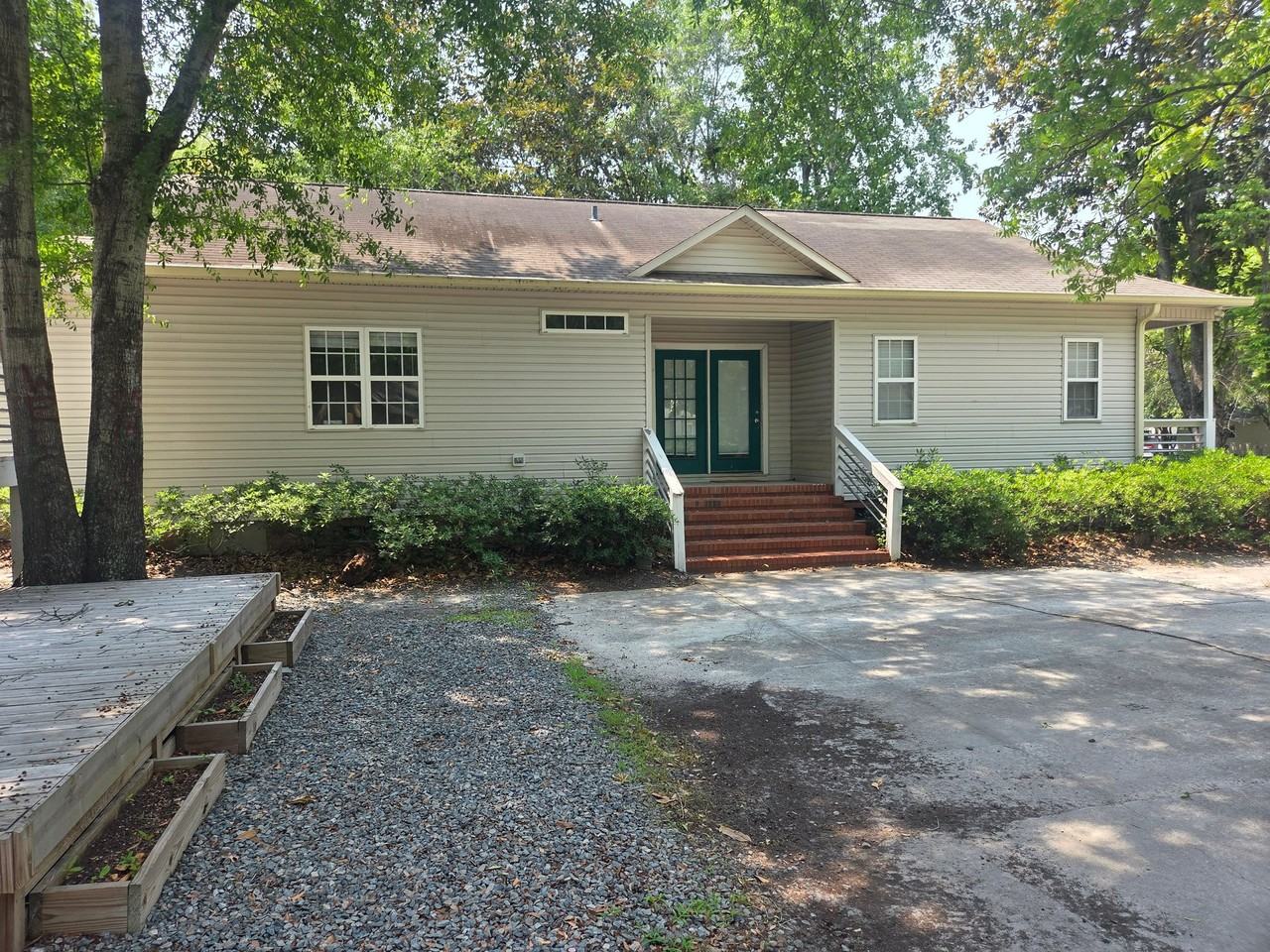 4912 Old Meares Rd - Photo 3 of 17
