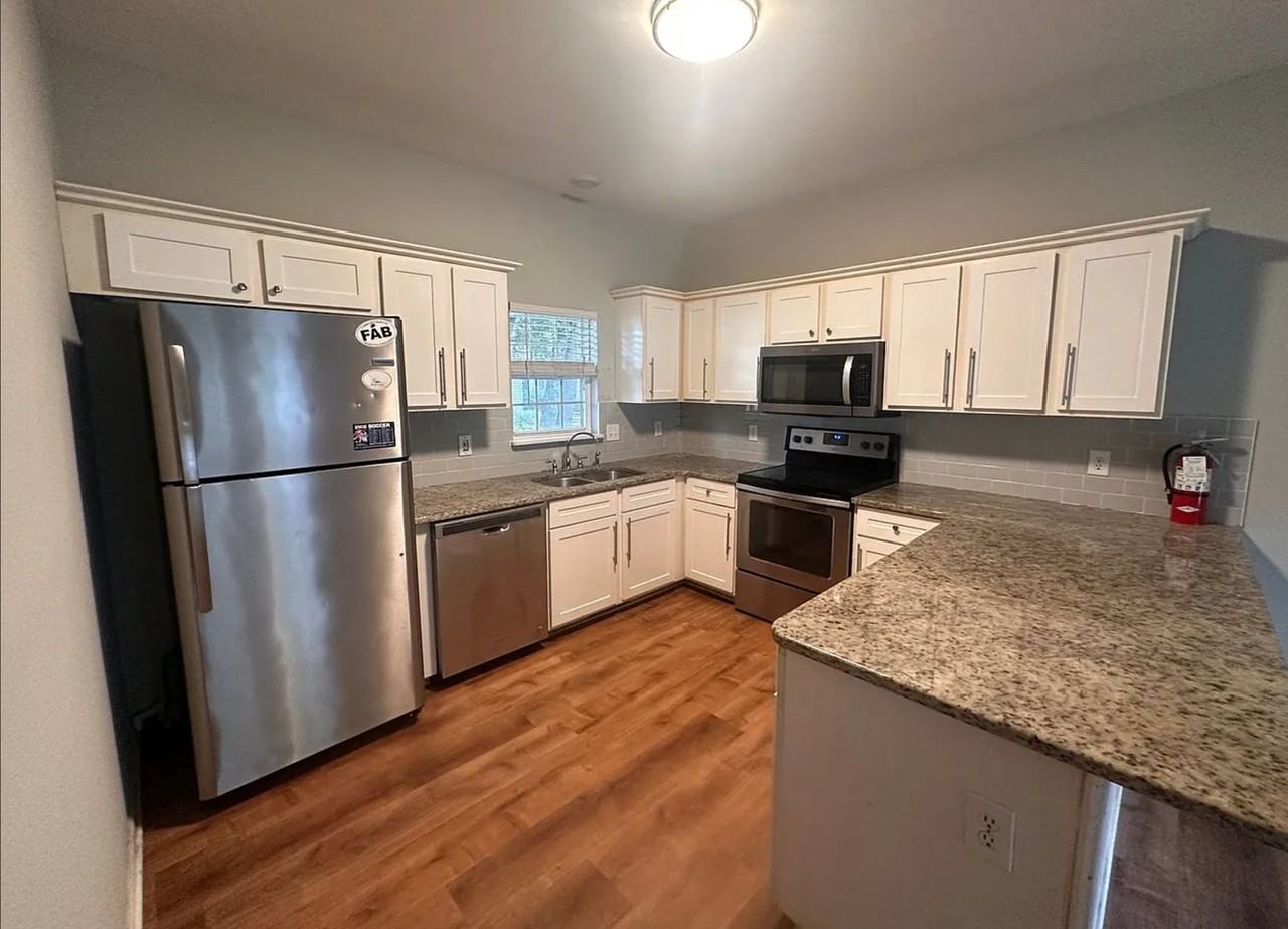 4912 Old Meares Rd - Photo 5 of 17