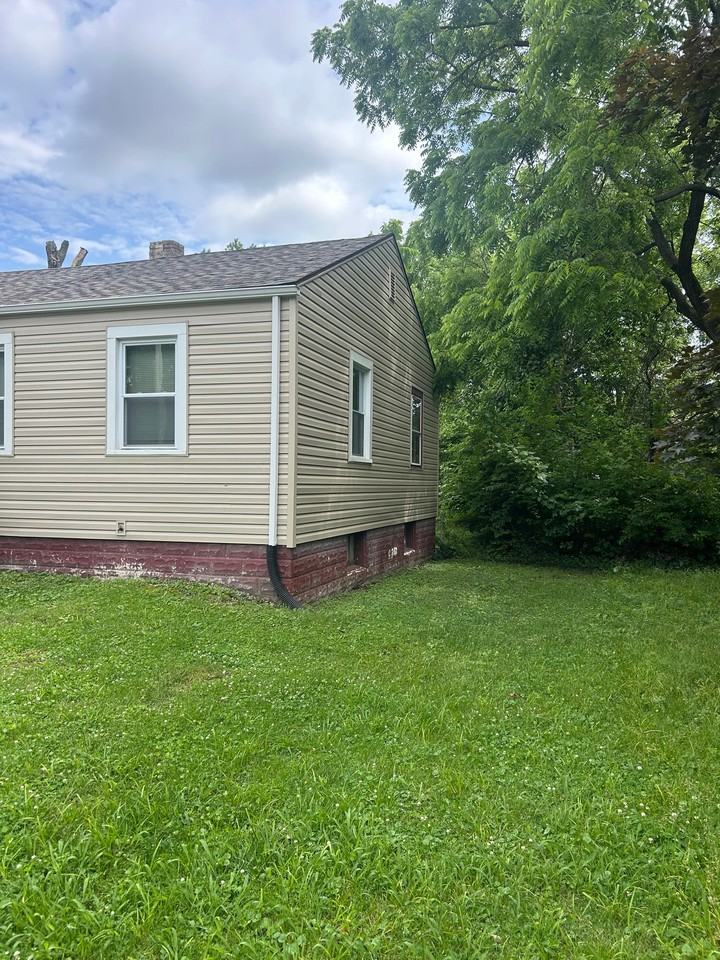 5510 Avon Pl - Photo 3 of 17