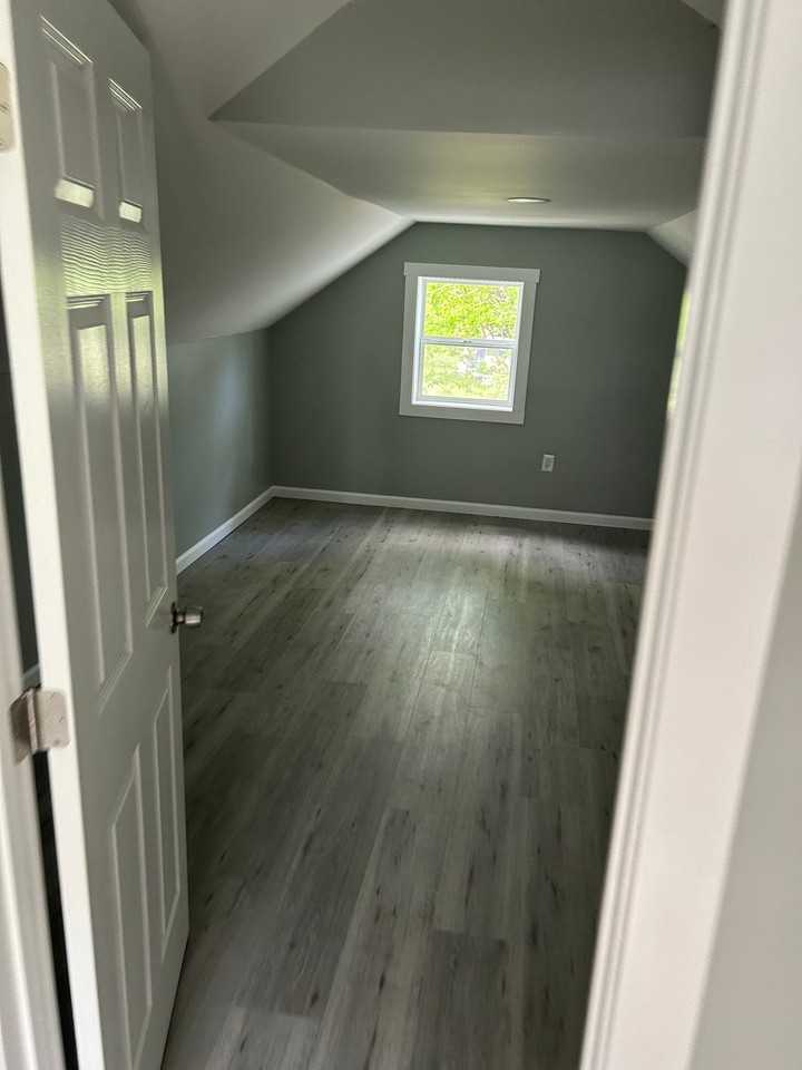 4667 Eastlawn St - Photo 3 of 19