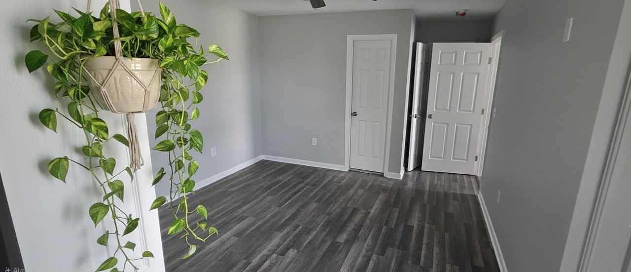 5900 N Derbigny St #1 - Photo 6 of 13