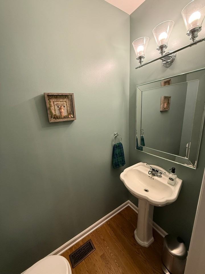 1617 Forest Ave - Photo 7 of 17