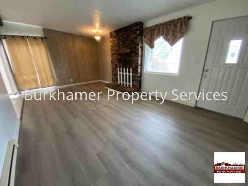 1315 W Young St - Photo 4 of 32