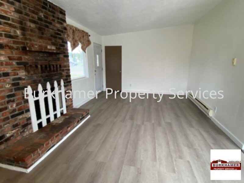 1315 W Young St - Photo 6 of 32